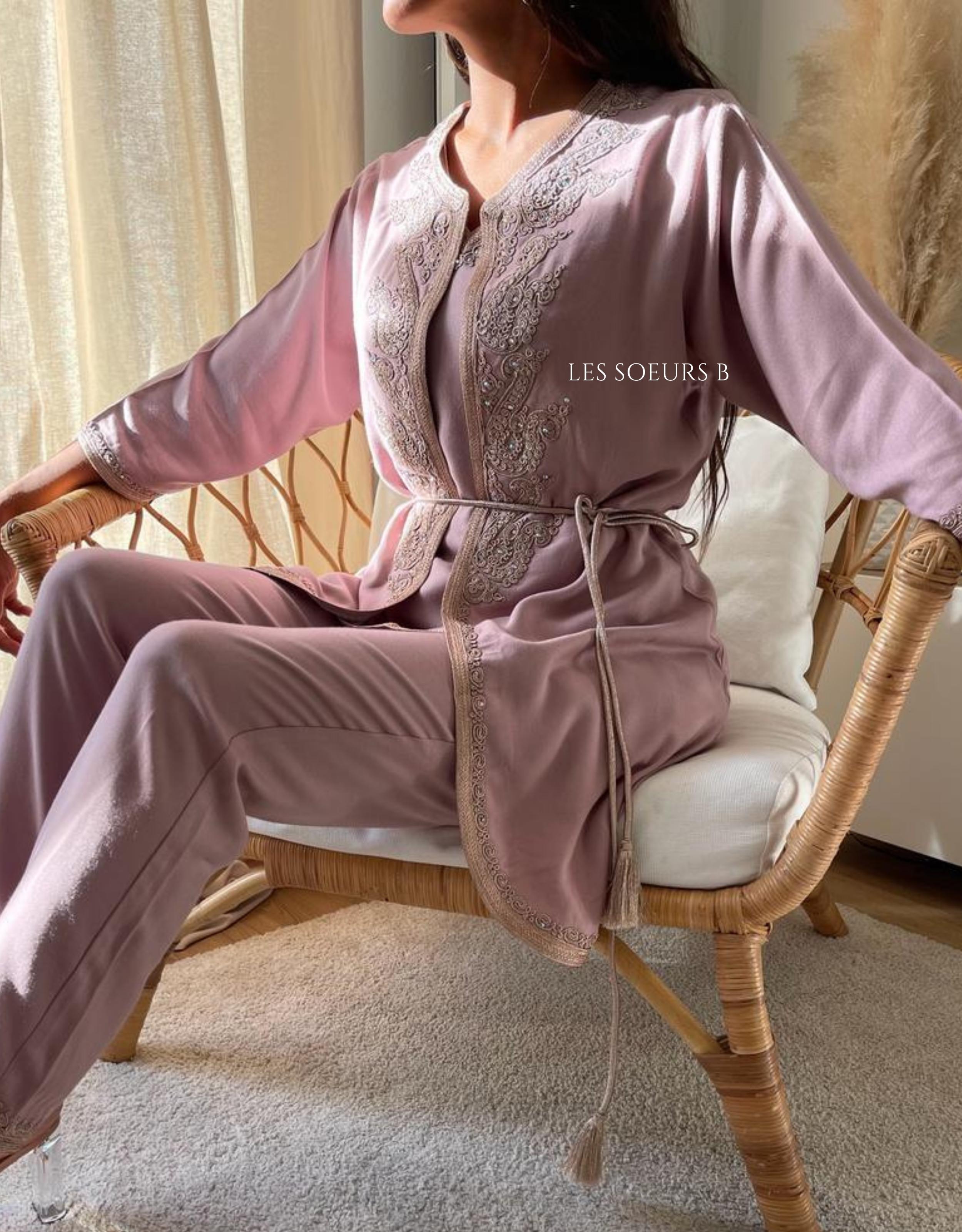 Jabador, 3 pièces - Réf  2010